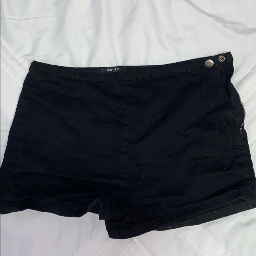 Forever 21 Side-zip High-waisted Black Shortd